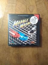 Marble Madness d\'Atari Games et AriolaSoft pour Commodore 64 et 128 (version disquette EU)